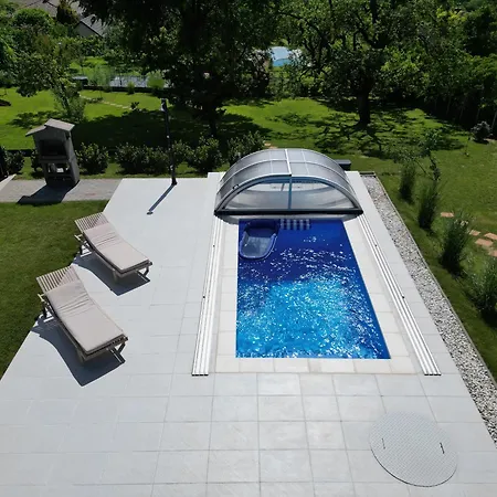 Aranyhegy Apartmanhaz