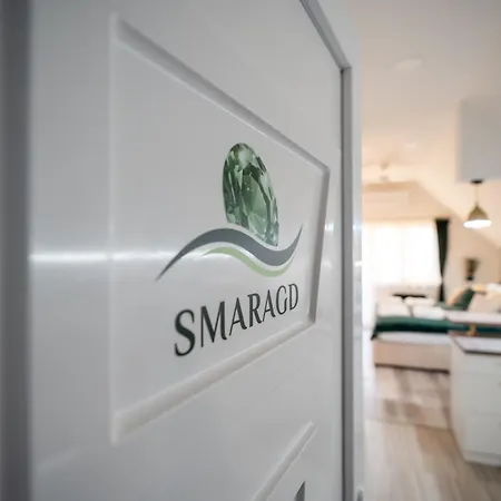 Apartment Aranyhegy Apartmanhaz Szada