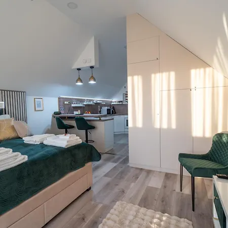 Aranyhegy Apartmanhaz * Szada